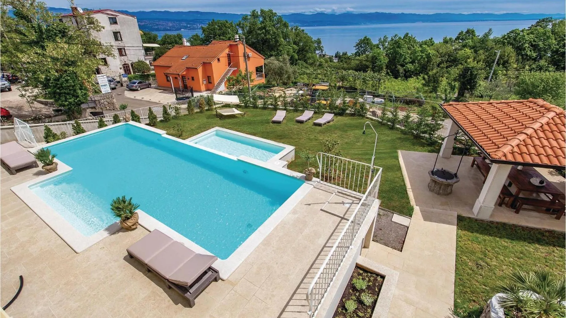 6 Bedroom Cozy Home In Lovran
