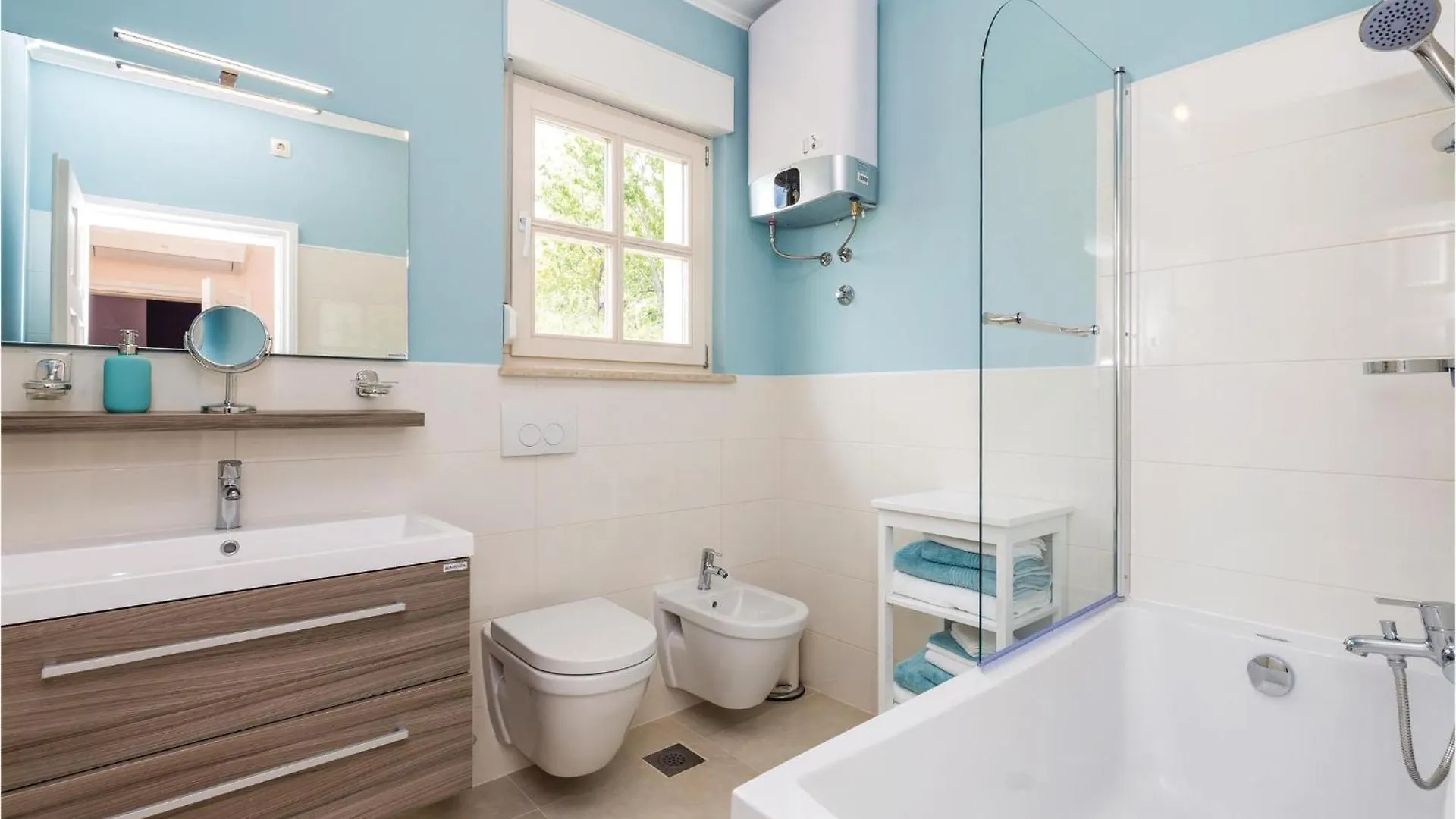 6 Bedroom Cozy Home In Lovran Holiday home